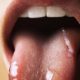 La saliva juega una papel fundamental en la higiene oral